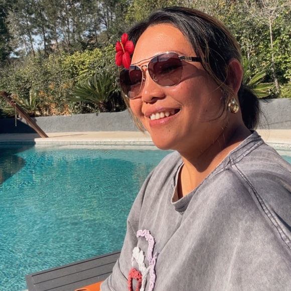 Tory Burch Gold Aviator Sunglasses - Picture 5 of 5